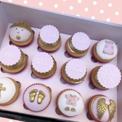thumbnail_Say it with Cupcakes